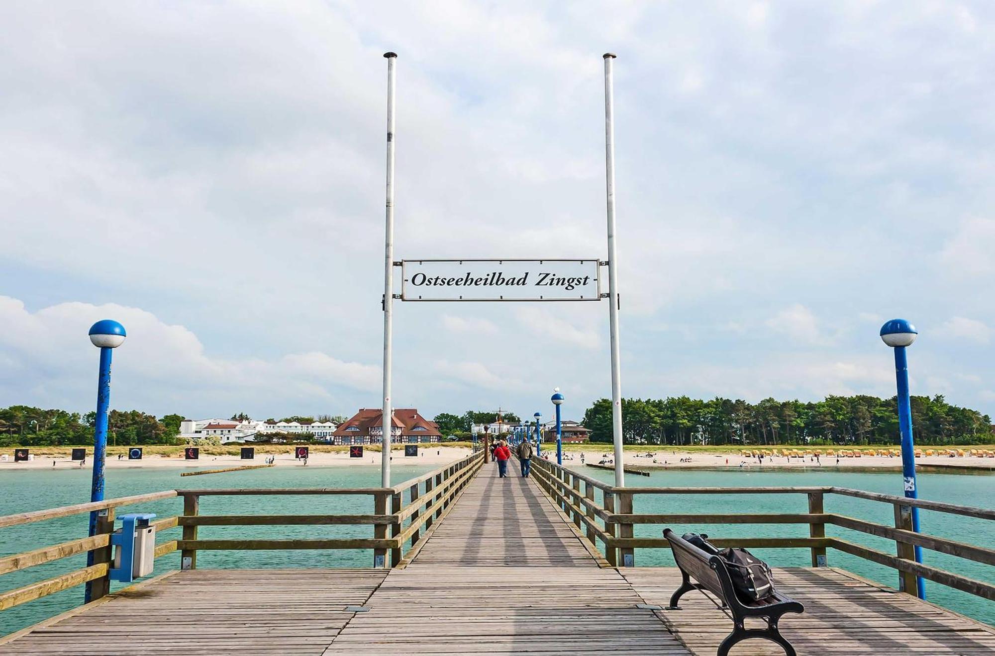 Kleine Freiheit An Der Seebruecke Zingst Buitenkant foto